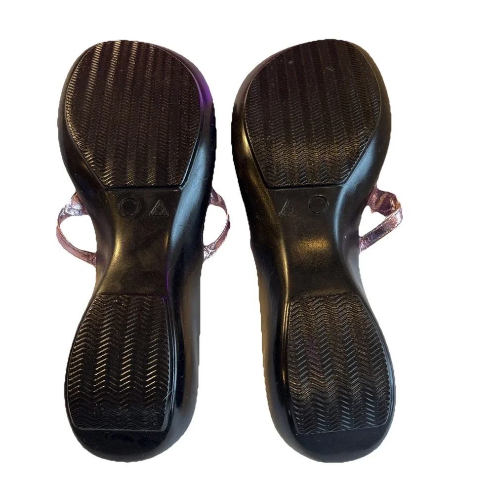 Mila Paoli‎ Metallic Pink/black Sandals Women's Size 7